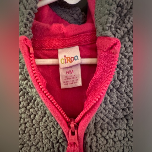 6 month Circo grey and pink fleece jacket. Great condition. Super comfy. - Picture 3 of 4